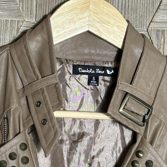 Double Zero Womens Studded Vest Sz Small Tan Faux Leather Bikercore - Picture 4 of 8